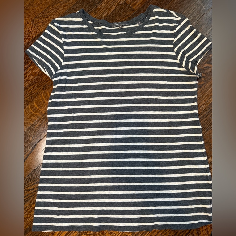 Vince T shirt Large